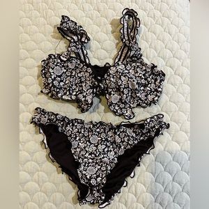Xhilaration Bikini.  Size Medium